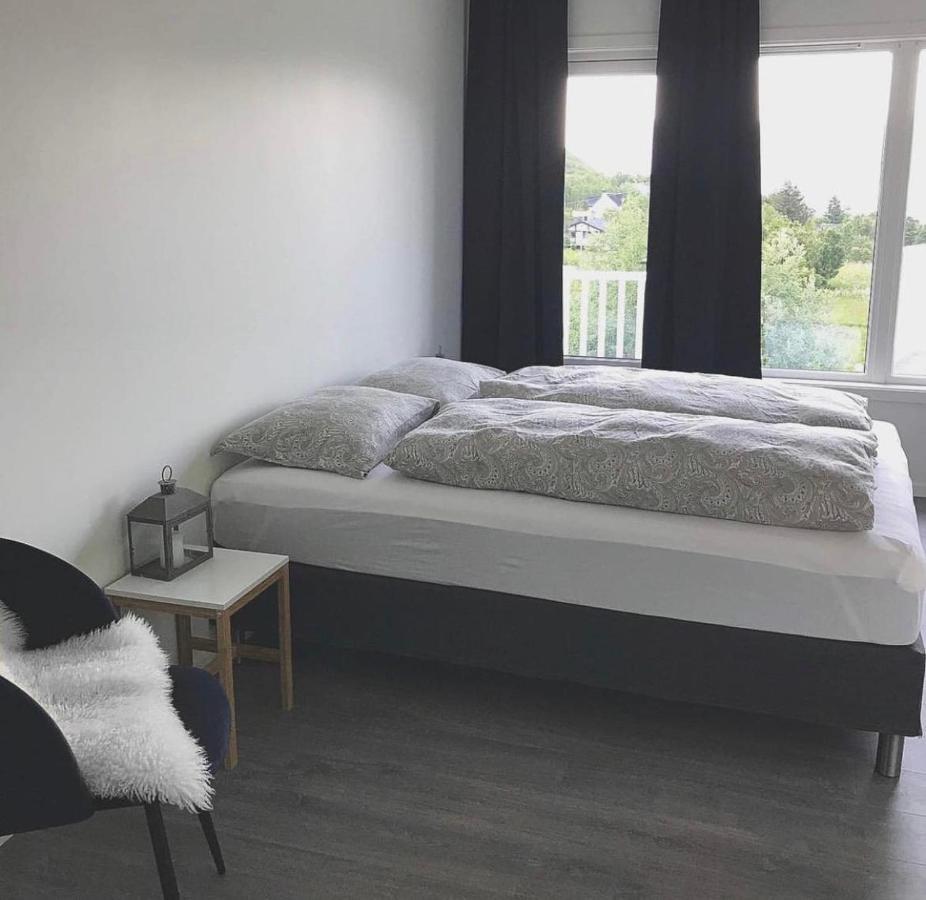 Senja Living Aparthotel Stonglandseidet Exterior photo