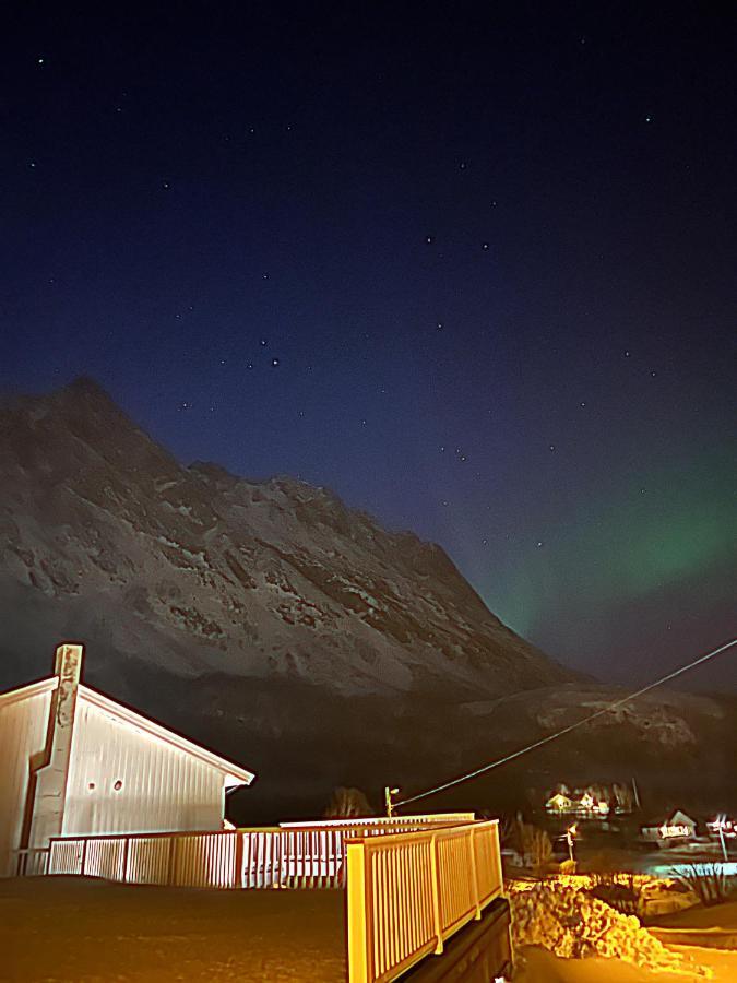Senja Living Aparthotel Stonglandseidet Exterior photo