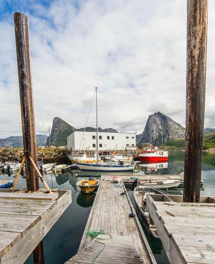 Senja Living Aparthotel Stonglandseidet Exterior photo